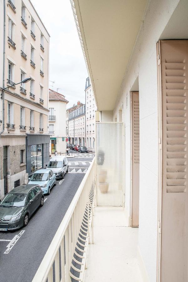 Le Dejoux - Appartement Avec Terrasse En Centre Ville Vichy Bagian luar foto