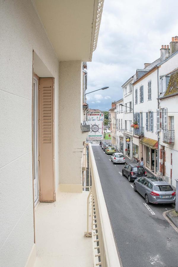 Le Dejoux - Appartement Avec Terrasse En Centre Ville Vichy Bagian luar foto